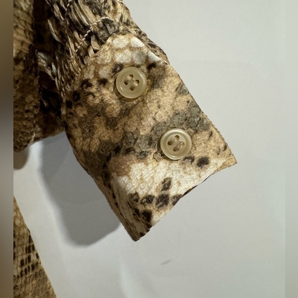 H&M Snake Print Blouse Neutral Animal Print Top Trending Tan Black Size 6 - Picture 8 of 15